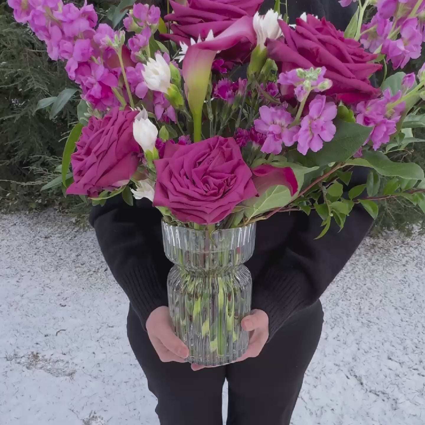 Dead Sexy - Deluxe Valentine Vase Arrangement
